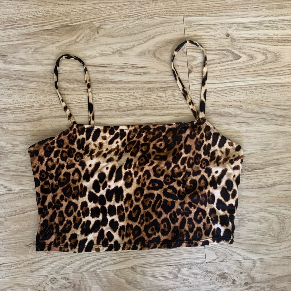 Leopard crop top